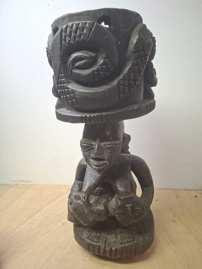 Handgesneden Afrikaanse houten vaas / bloempot, Antiek en Kunst, Ophalen