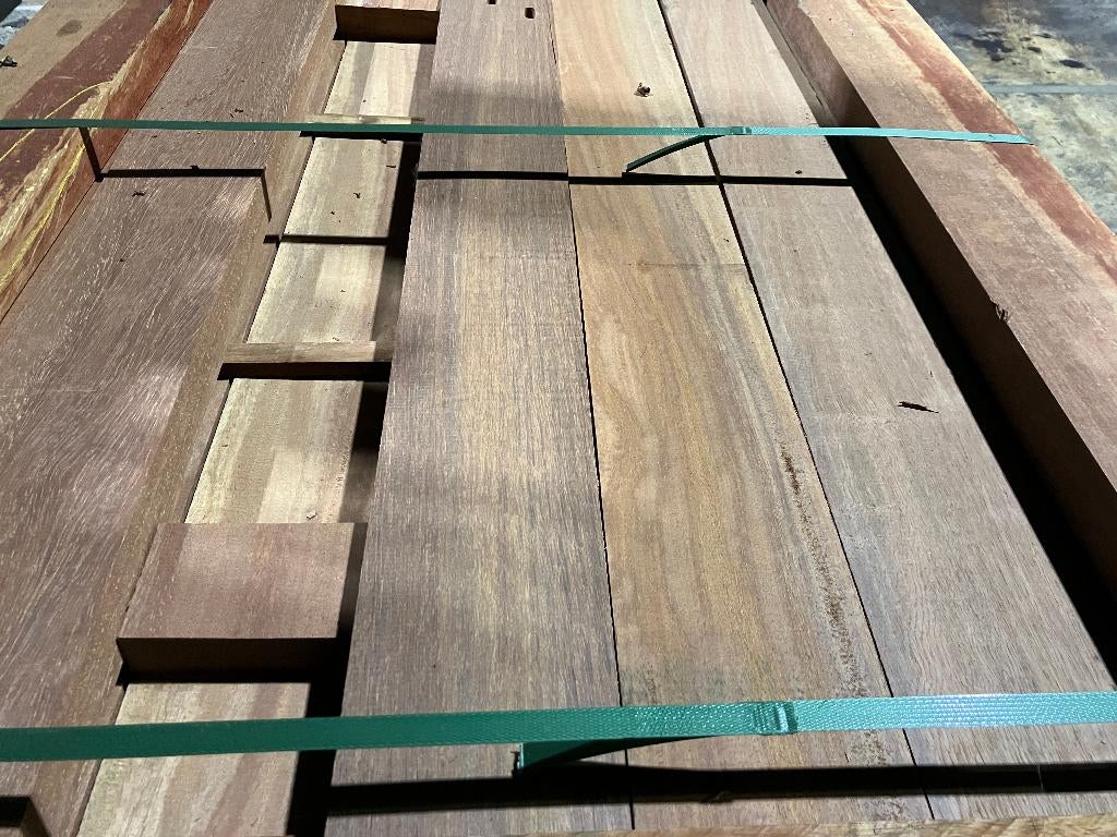 Hardhout–Azobe–palen–regels-onderslagen-balken-48x142 mm, Ophalen, Nieuw, Hardhout, 250 cm of meer