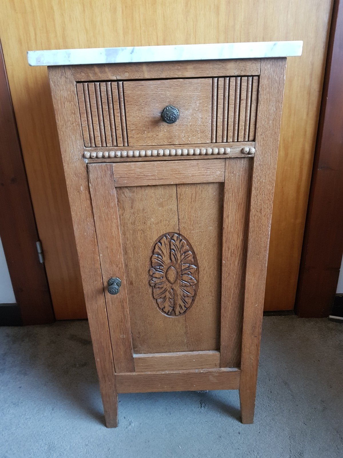 Art Deco eiken nachtkastje., Ophalen