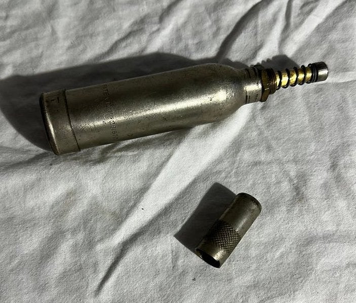 Pompje met patent, Ophalen