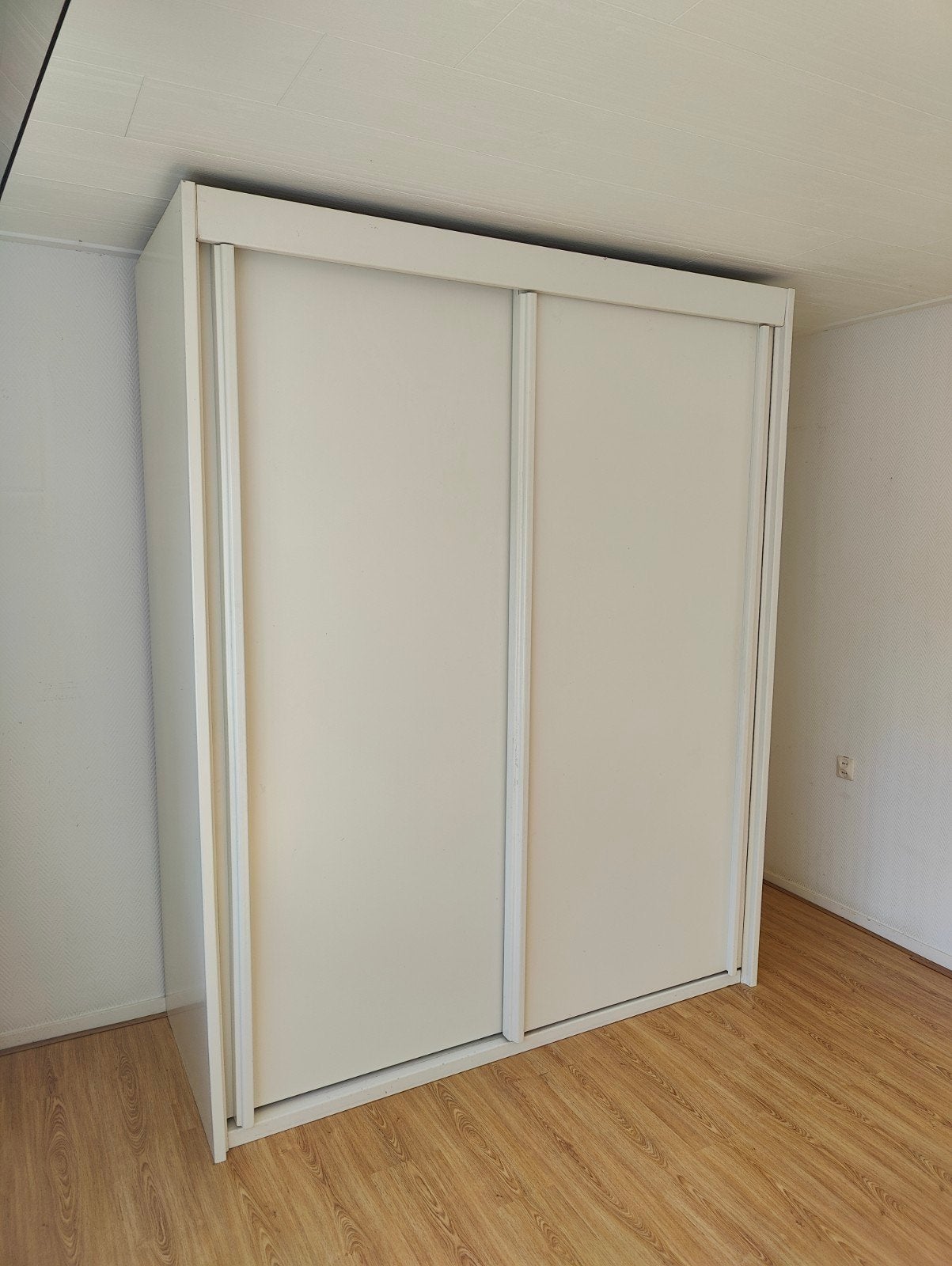 Hülsta kledingkast met schuifdeuren, Ophalen, Met deur(en), Gebruikt, 200 cm of meer