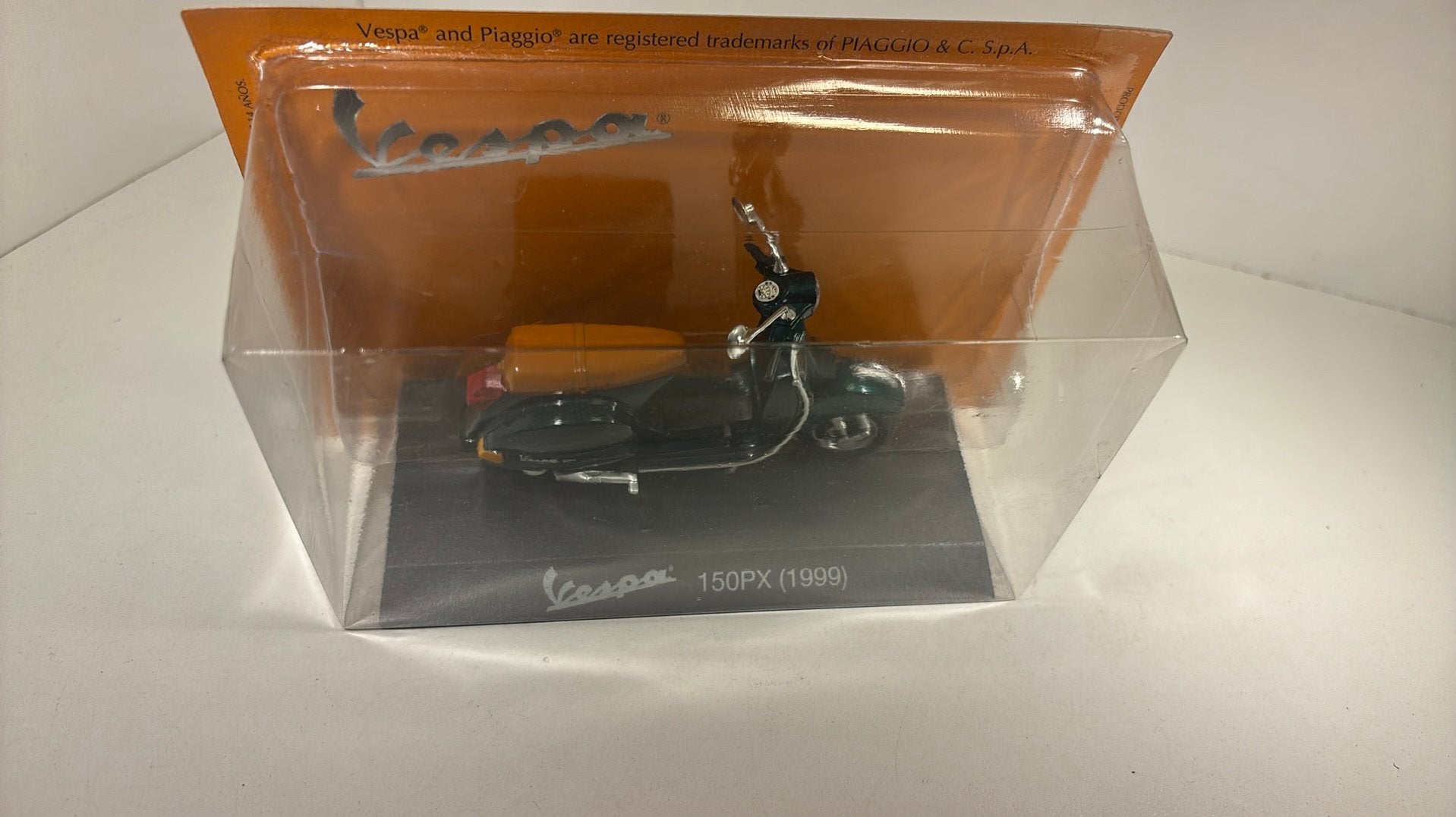 Vespa 150 px 1999 die cast 1.18, Overige merken, Ophalen of Verzenden, A, A