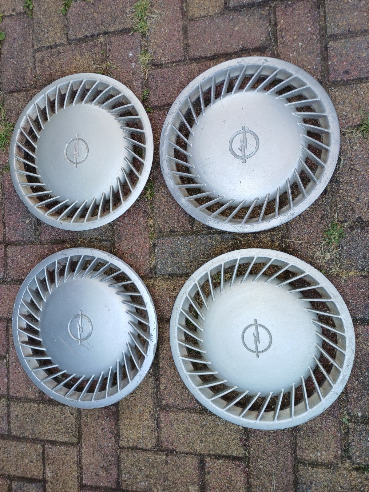 14 inch Opel oldtimer wieldoppen, Ophalen of Verzenden, Gebruikt