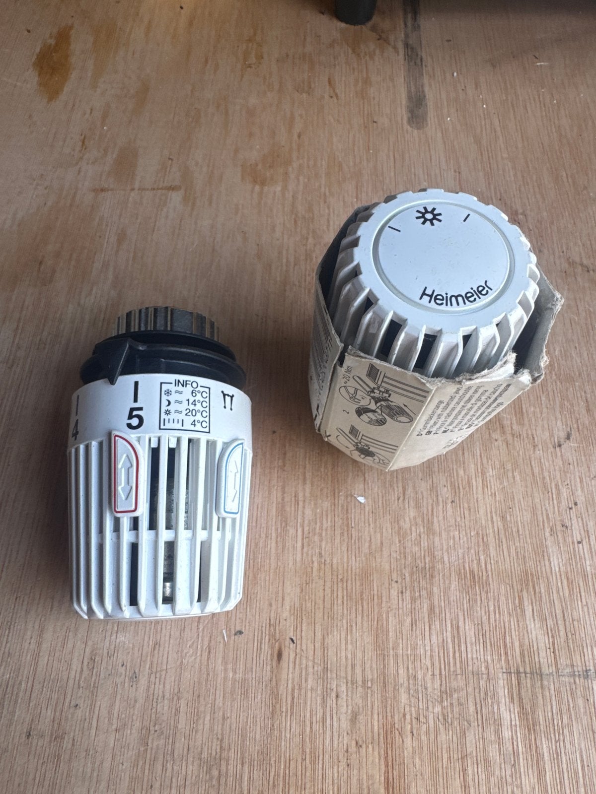 2x Heimeier Thermostaatknop - Splinternieuw, Ophalen, Nieuw