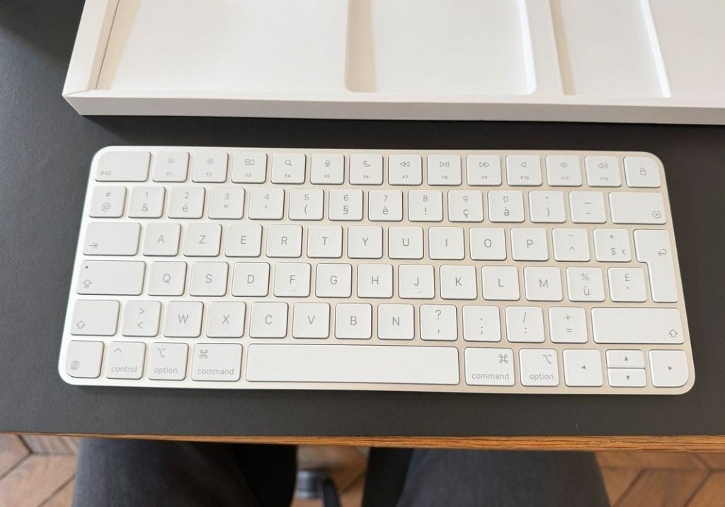 Apple magic keyboard (lightning-model) van €120 nu €60, Computers en Software, Apple Desktops, Ophalen, Zo goed als nieuw, Overige modellen