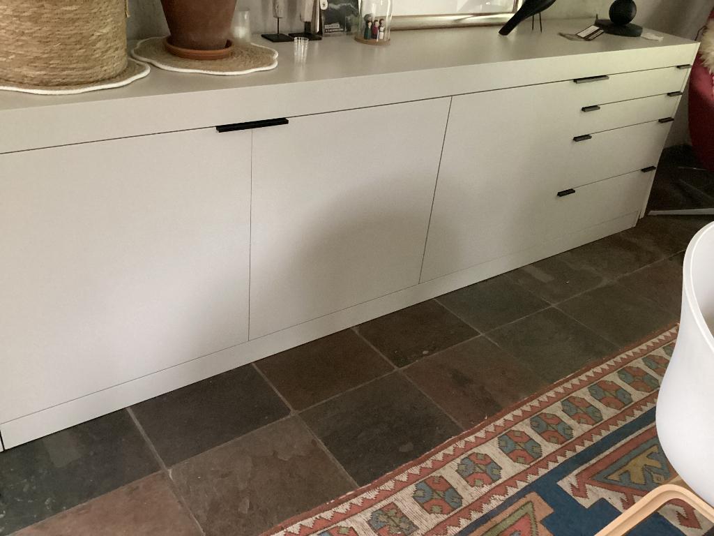 Dressoir, Ophalen, Met deur(en), Nieuw, 200 cm of meer