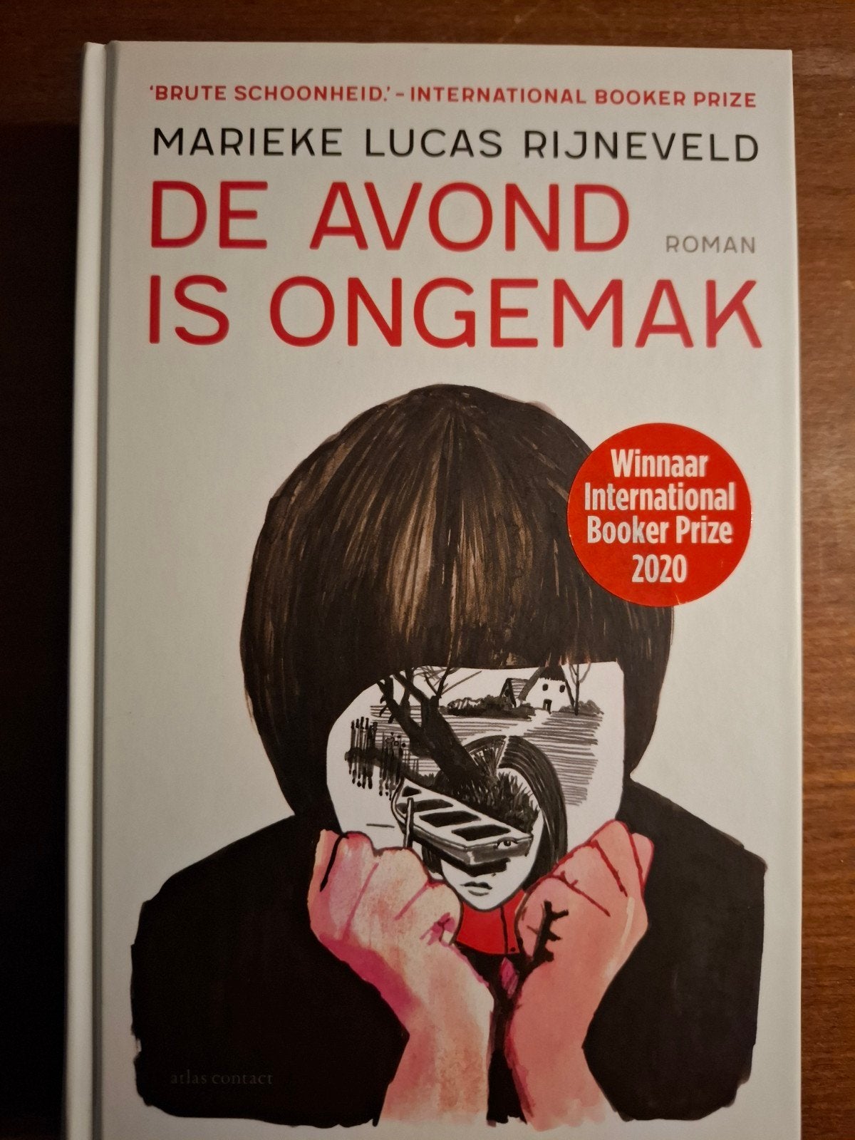Marieke Lucas Rijneveld - De avond is ongemak, Boeken, Ophalen of Verzenden, Zo goed als nieuw, Marieke Lucas Rijneveld