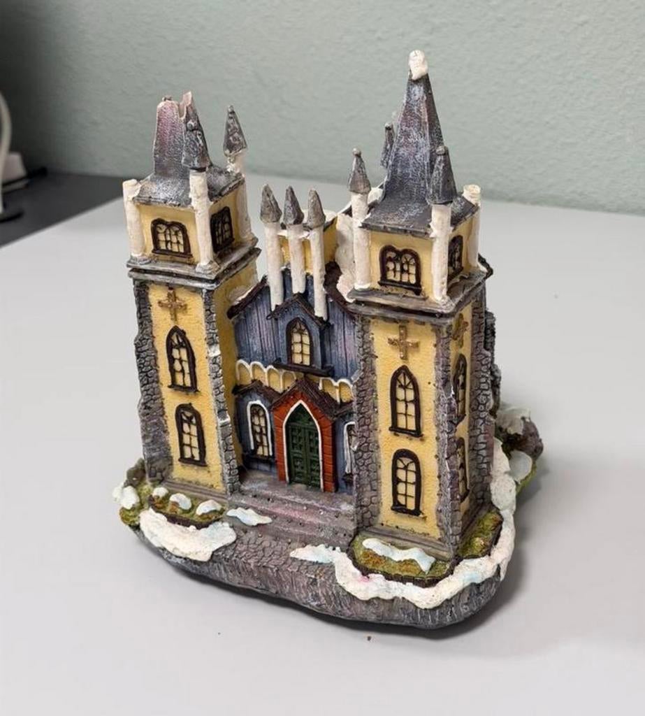 Kerst Kerk / Kathedraal Kerstdorp met Verlichting – 24 cm, Diversen, Gebruikt, Ophalen of Verzenden, H, H