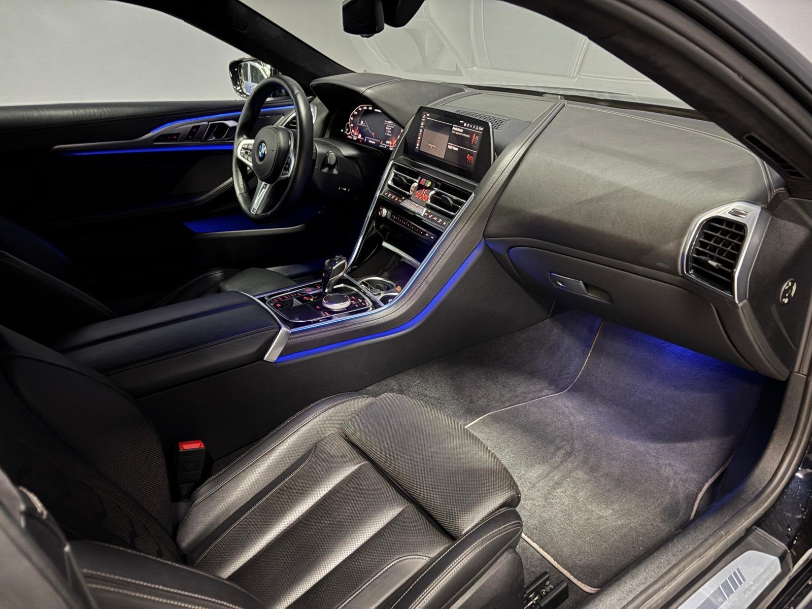 BMW 8 Serie M850i xDrive High Executive Night Vision| M-Chas, Auto's, BMW, Automaat, Gebruikt, 1865 kg, 530 pk