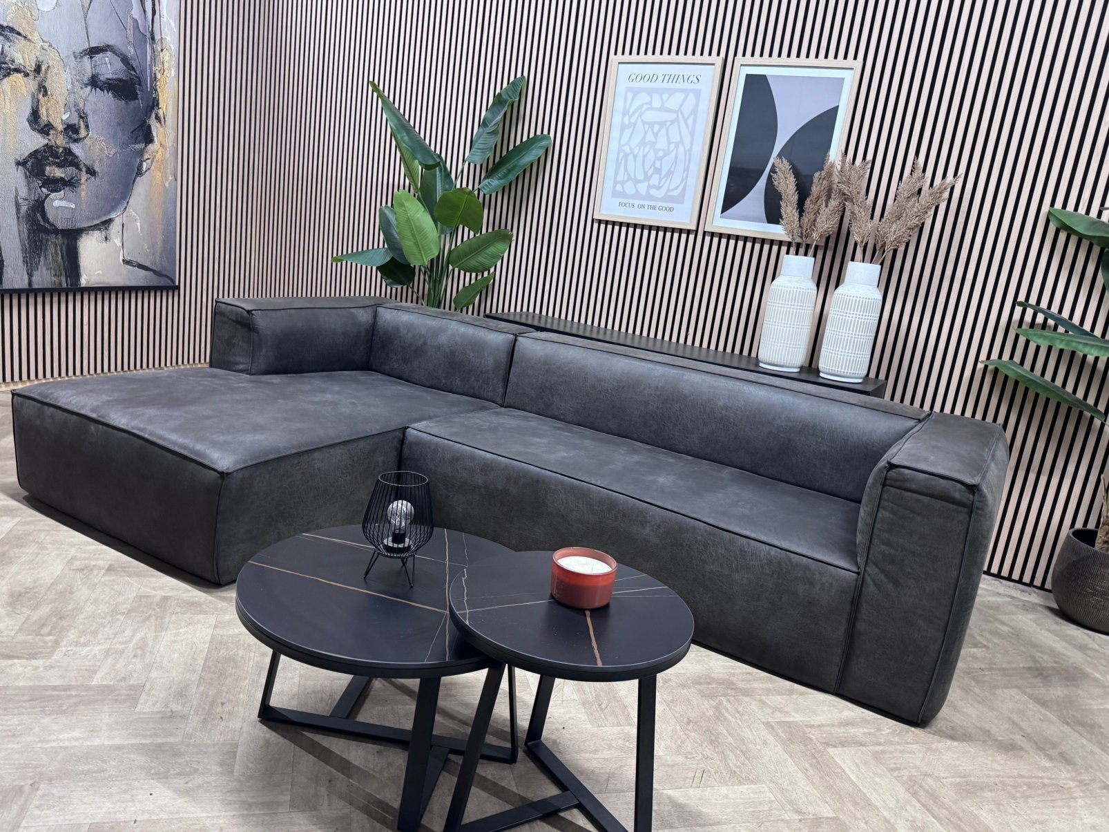 ZGAN WOOOD Bean Hoekbank Microleer - Antracietgrijs -302x175, Hoekbank, 300 cm of meer, Ophalen of Verzenden, Zo goed als nieuw
