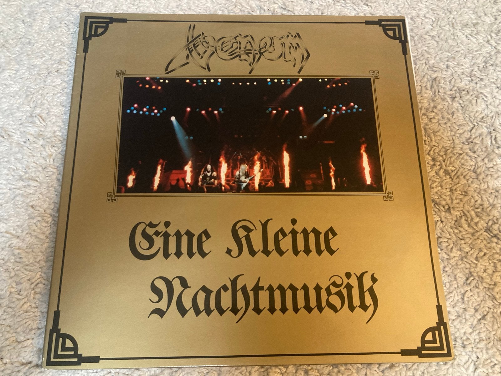 VENOM Eine Kleine Nachtmusik dubbel lp vinyl NEAT Roadrunner, Ophalen of Verzenden, Gebruikt