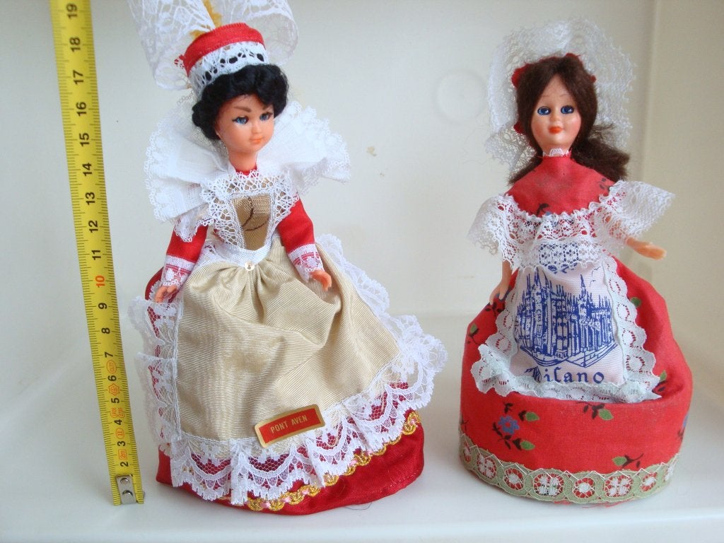 Vintage 1960 : 2 klederdracht poppen Frankrijk en Italie, Verzamelen, Poppen, Ophalen of Verzenden, Zo goed als nieuw, Pop