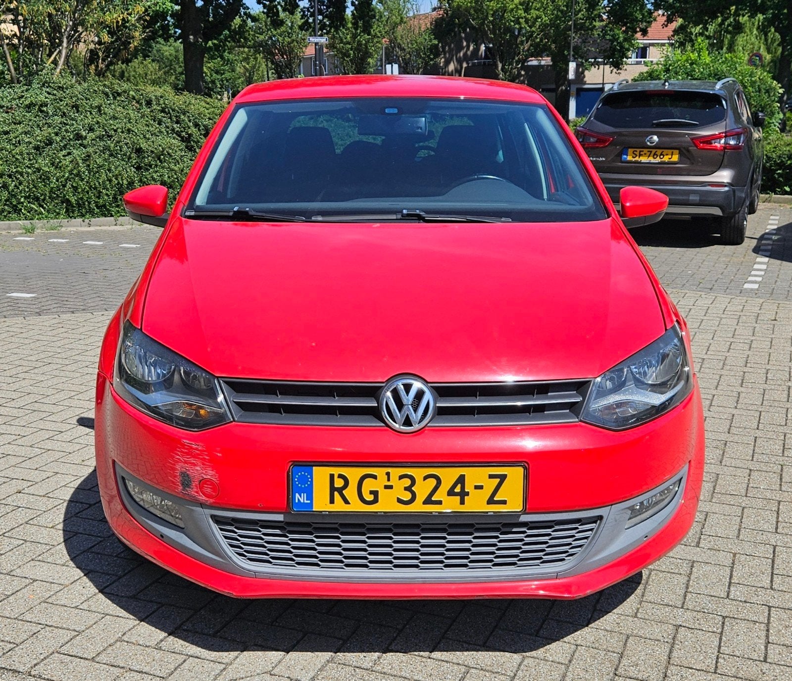 Volkswagen Polo 1.2 2010 Rood [schade], Voorwielaandrijving, 40 €/maand, Zwart, 4 cilinders