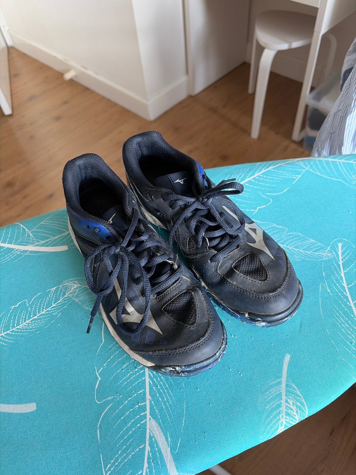 Mizuno Wave Hockeyschoenen - Maat 37, Ophalen of Verzenden, Gebruikt, Schoenen