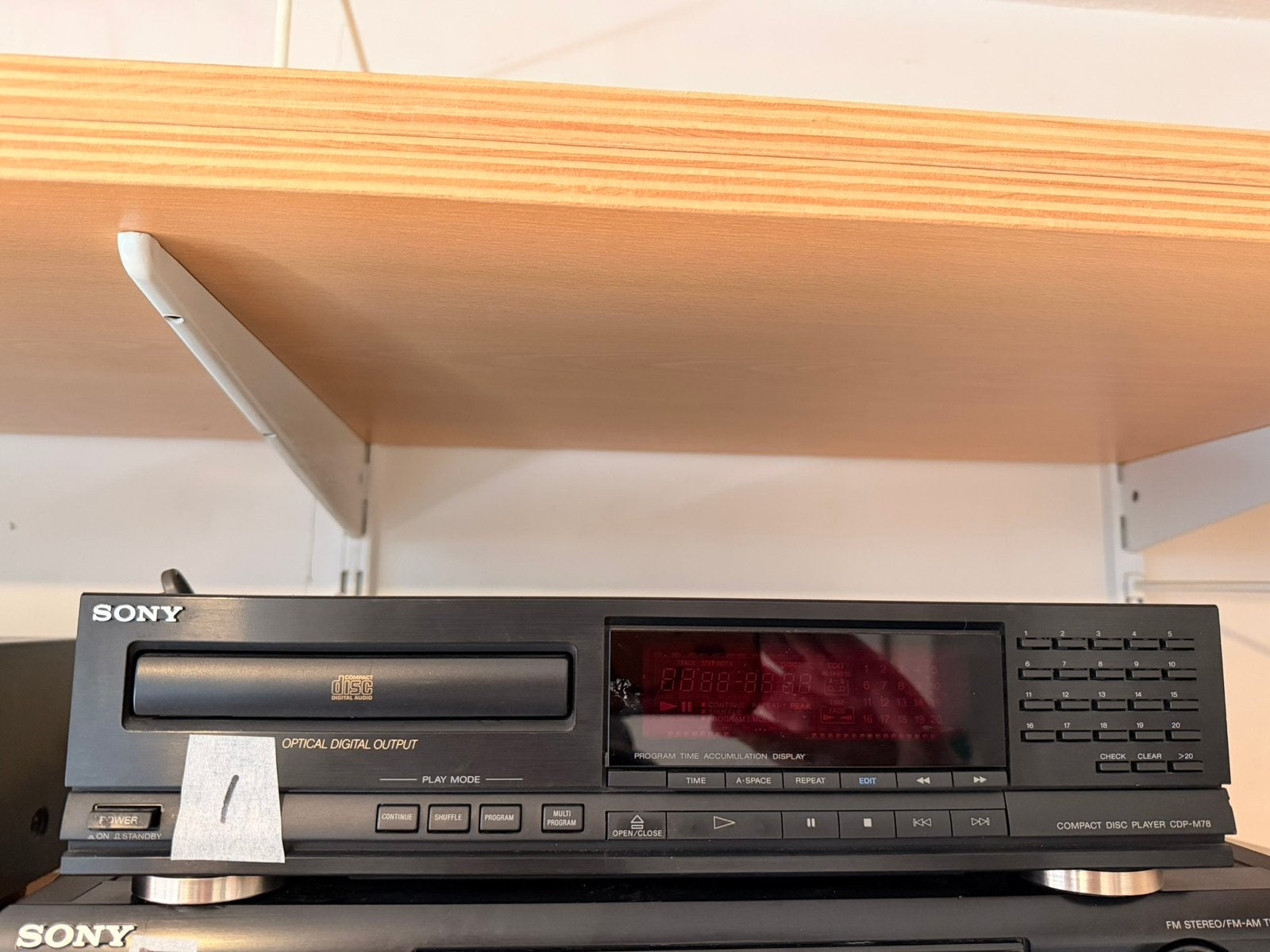 Diverse Audio & Videoapparatuur.  Niet alles is getest, Ophalen, Zo goed als nieuw