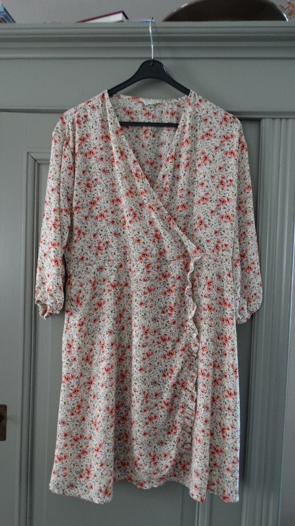 Christy gebloemd jurkje, maat 46, Christy, Overige kleuren, Verzenden, Maat 46/48 (XL) of groter