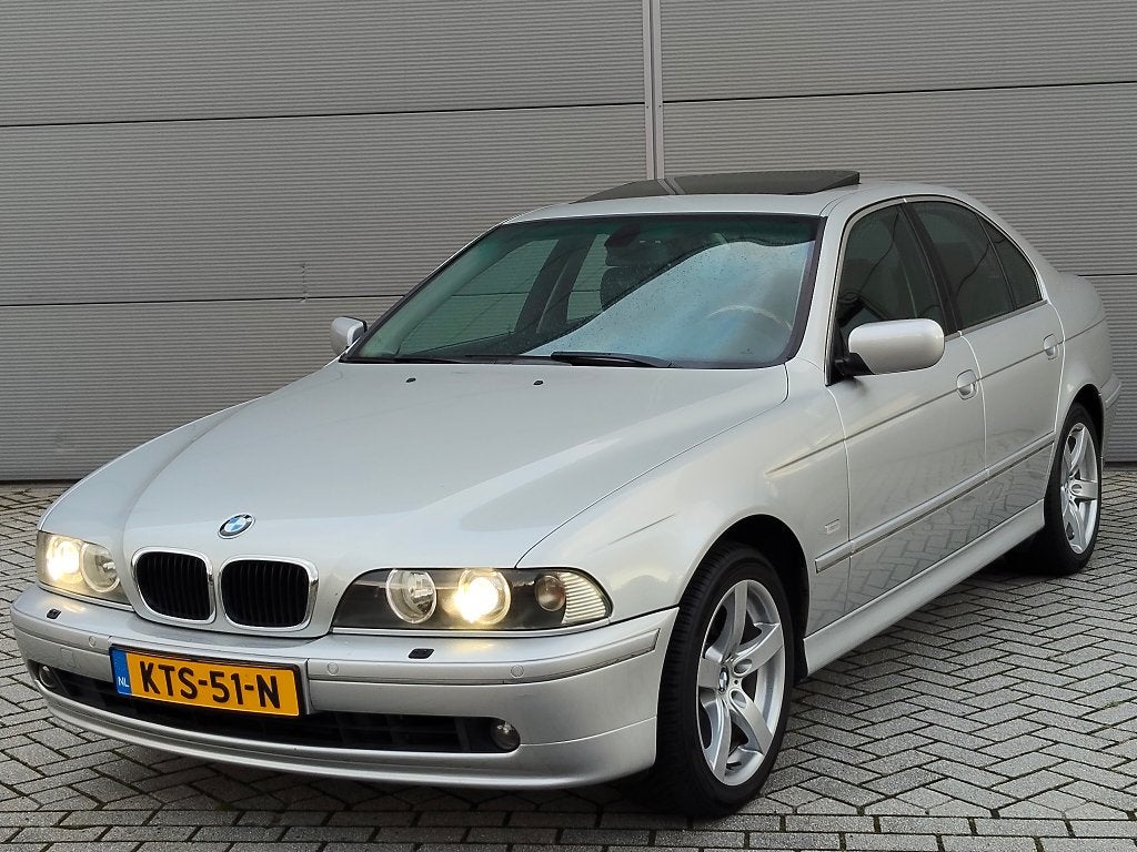 BMW 525i Exclusive Edition, E39, handbak, M54, Xenon,3e eig!, Achterwielaandrijving, 1800 kg, Zwart, Leder
