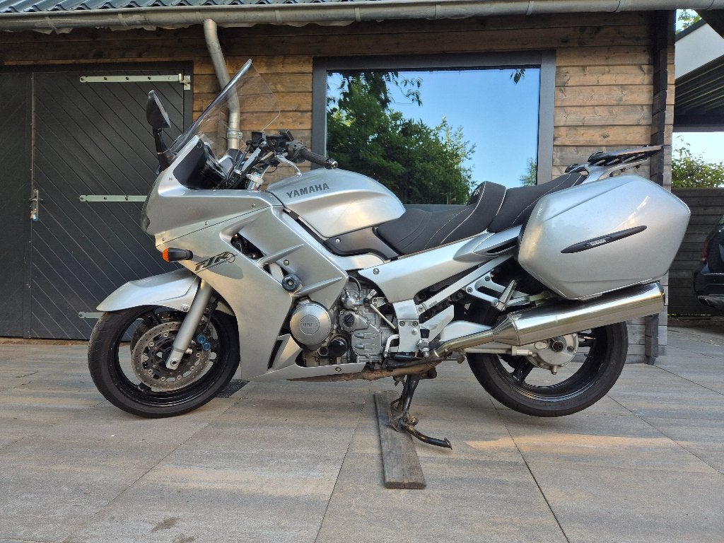 Yamaha FJR 1300 + koffers, weinig km's, Occasion, 4 cilinders, Motorrijbewijs A, Particulier