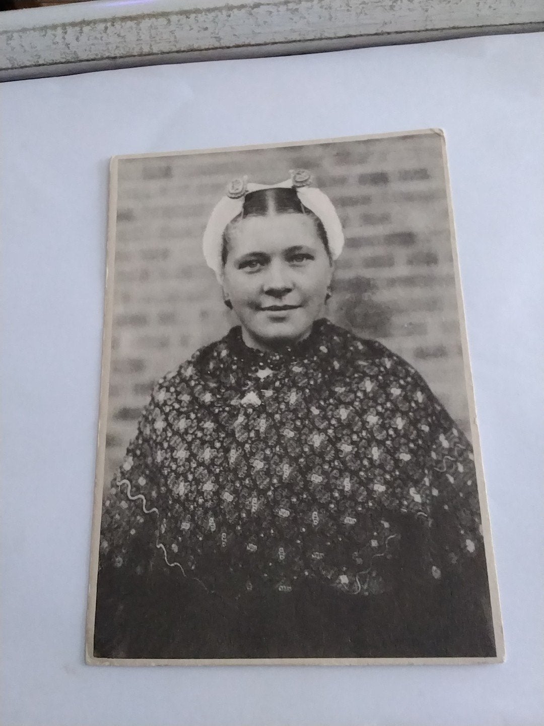 Oude foto Scheveningen - Vrouw in klederdracht, Ophalen of Verzenden