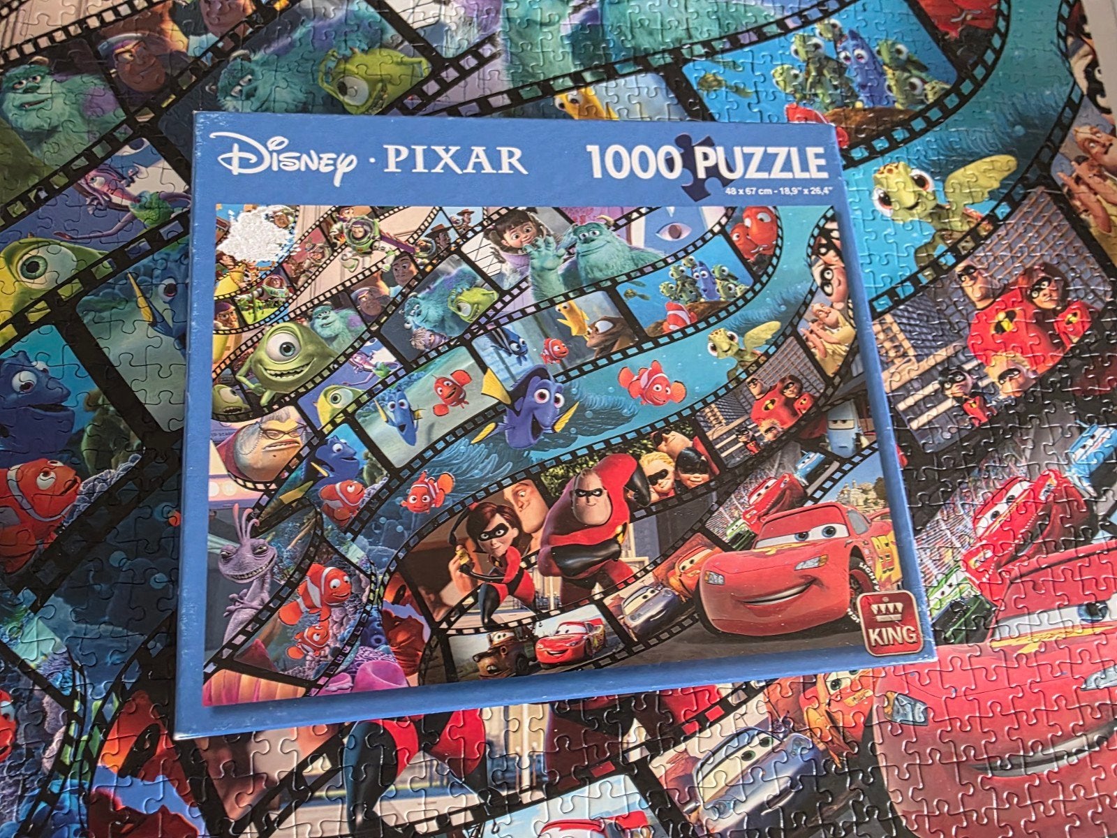 Disney pixar puzzel 1000 stukjes Dikke stukjes compleet, Ophalen of Verzenden, 500 t/m 1500 stukjes, Zo goed als nieuw