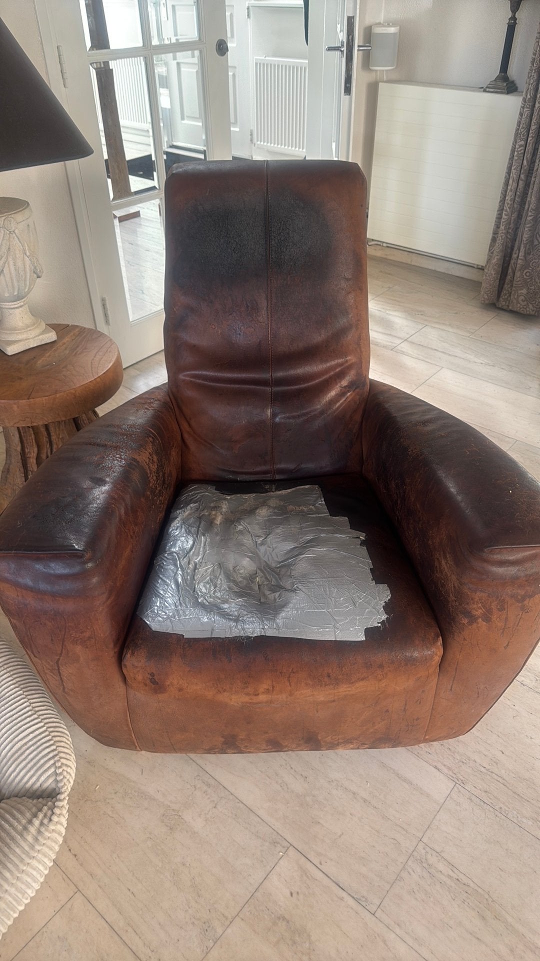Label fauteuil 2 stuks opknappers, Ophalen, Gebruikt, 50 tot 75 cm, Leer