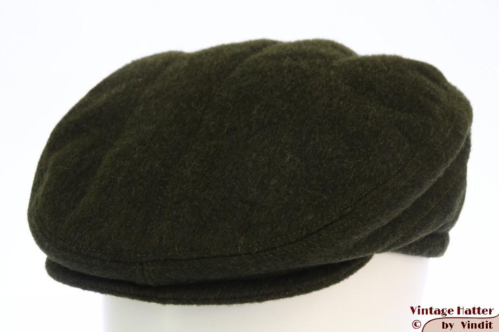 Platte pet Bittner groen loden met oorwarmer 55 en 59 nieuw, 55 cm (S, 6⅞ inch) of minder, Bittner, Nieuw, Ophalen of Verzenden
