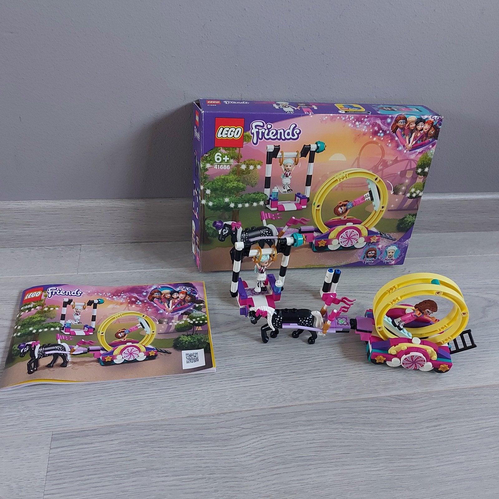 Complete set Lego Friends nr 41686 Magische acrobatiek, Ophalen of Verzenden, Zo goed als nieuw