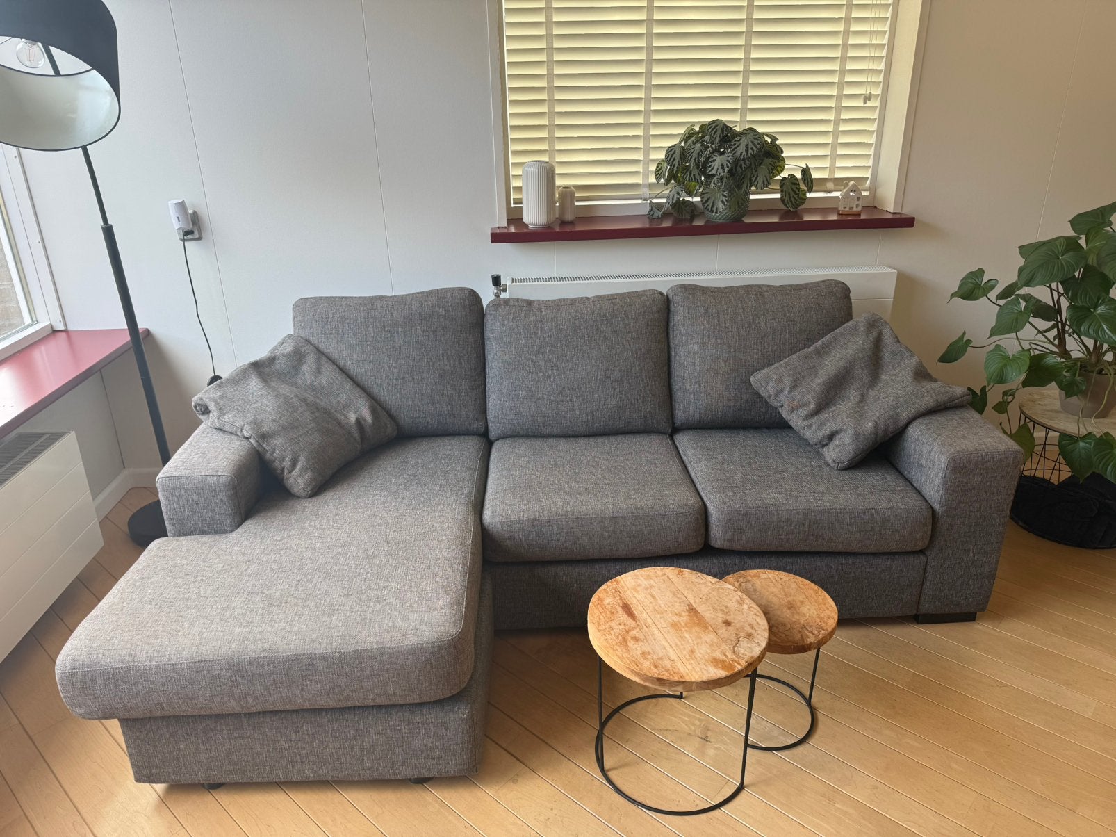 Grijze 3-zitsbank inclusief hocker (223 cm x 140 cm x 82 cm), Ophalen, Gebruikt, Stof