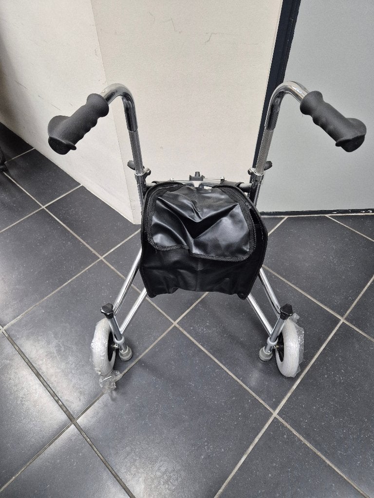 Delta Drie-wiel Drukrem rollator, Diversen, Ophalen of Verzenden, Lichtgewicht, Zo goed als nieuw