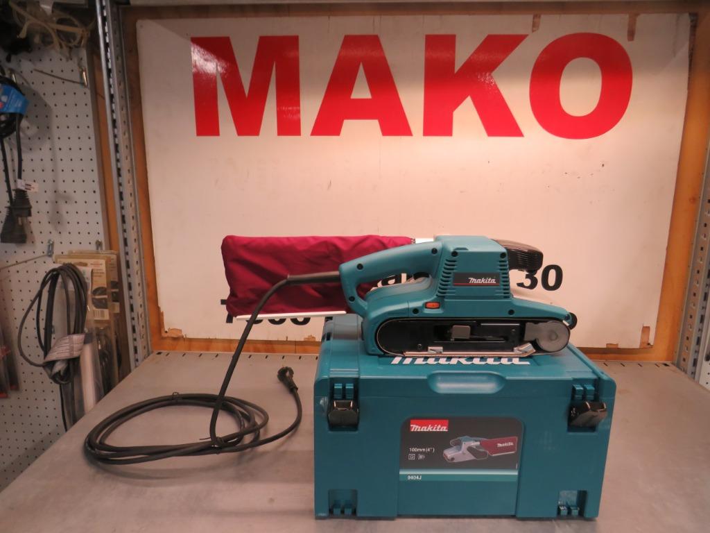 Makita 9404J Bandschuurmachine in Mbox - 1010W - 100 x 610mm, Bandschuurmachine, Makita, Nieuw, Ophalen of Verzenden