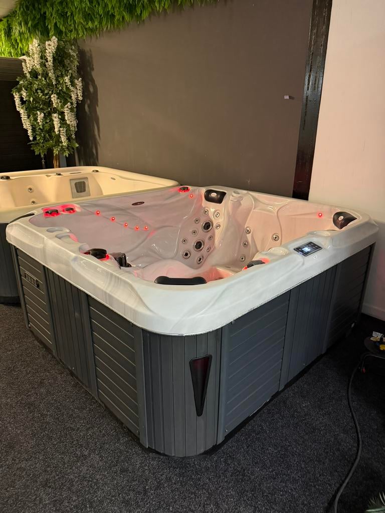 Jacuzzi passion spa balboa WEG=WEG! Pleasure, Ophalen, Zo goed als nieuw, Pomp
