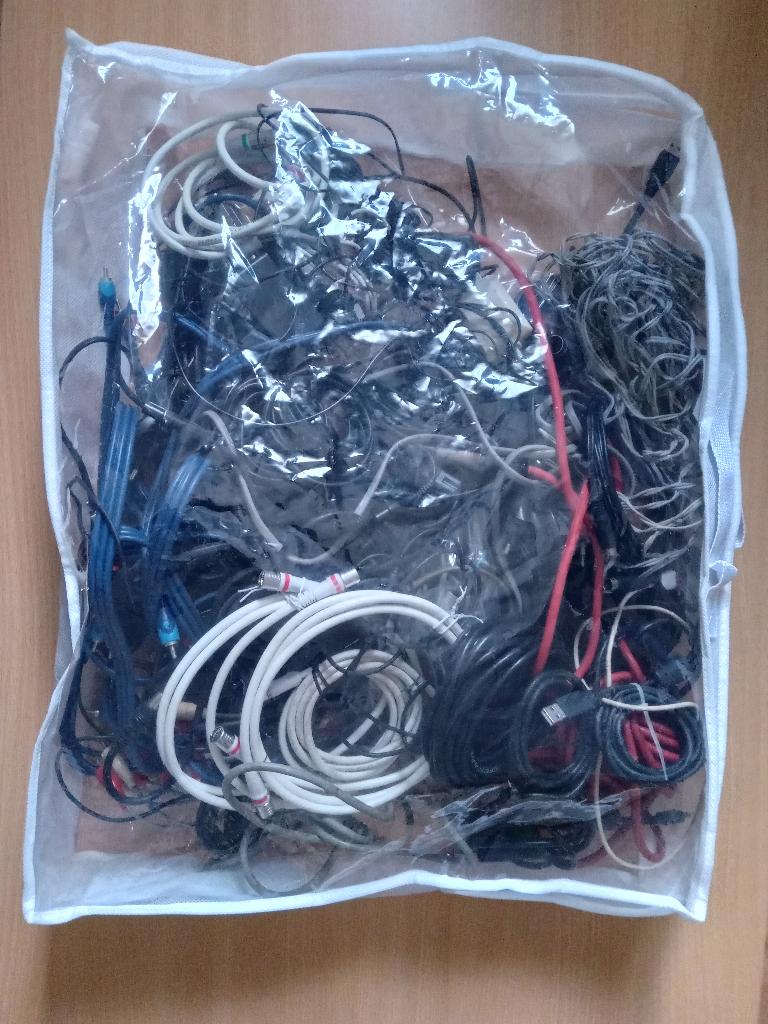 audio / video / antenne kabels, Verzenden, Zo goed als nieuw, Minder dan 2 meter, Overige kabels