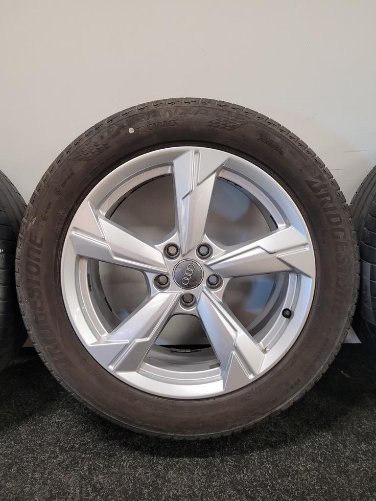 18 inch Origineel Audi A6 C8 Q2 Q3 5x112 Zomerbanden S-line, Gebruikt, Banden en Velgen, Ophalen of Verzenden, Audi