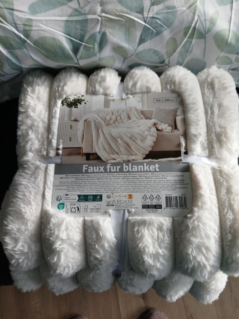 Zachte faux fur deken - Nieuw!, Ophalen of Verzenden