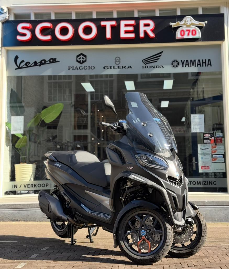 PIAGGIO MP3 530 EXCLUSIVE HPE EURO5+ NIEUWSTE MODEL, Bedrijf, Meer dan 35 kW, 2 cilinders, Scooter
