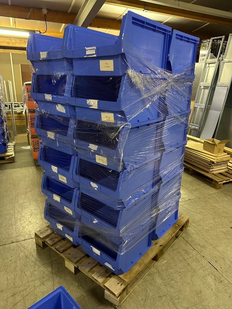 Schafer kunststof bakken l stapelbaar l als nieuw l, Doe-het-zelf en Verbouw, Kratten en Dozen, Ophalen of Verzenden, Zo goed als nieuw