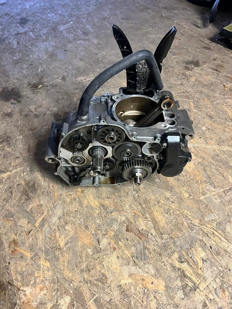Ktm 690 smc-r 2023 motorblok met krukas en versnellingsbak, Ophalen of Verzenden