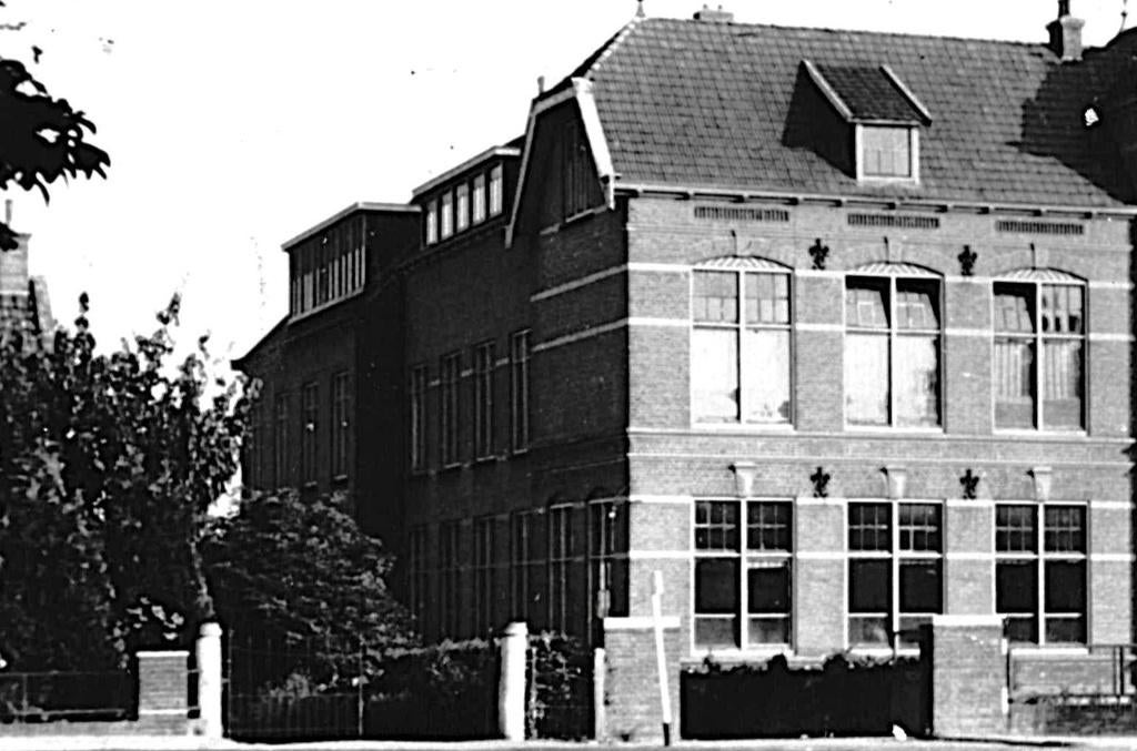 700533	Steenwijk	Ambachtschool LTS Nette oude kaart onbeschr, Verzamelen, Ophalen of Verzenden, 1940 tot 1960, Ongelopen, Overijssel