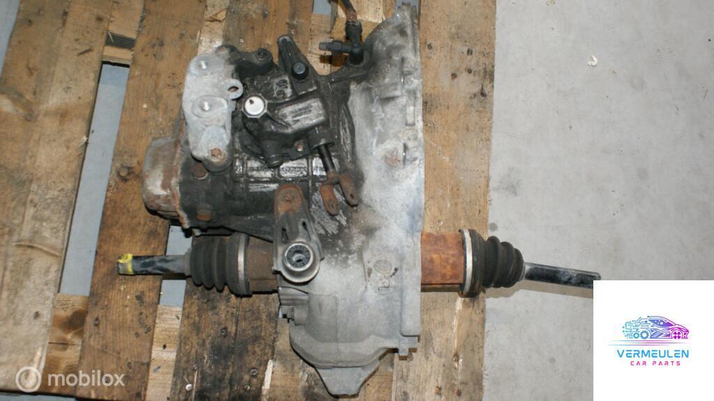 versnellingsbak f17w394 Opel Meriva 1.8 ('03-'10) 649354685, Gebruikt, Opel, Ophalen of Verzenden, Opel