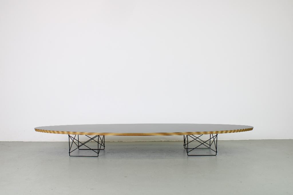 Vitra Elliptical salontafel ETR, Ophalen, Gebruikt, 100 tot 150 cm, Eikenhout