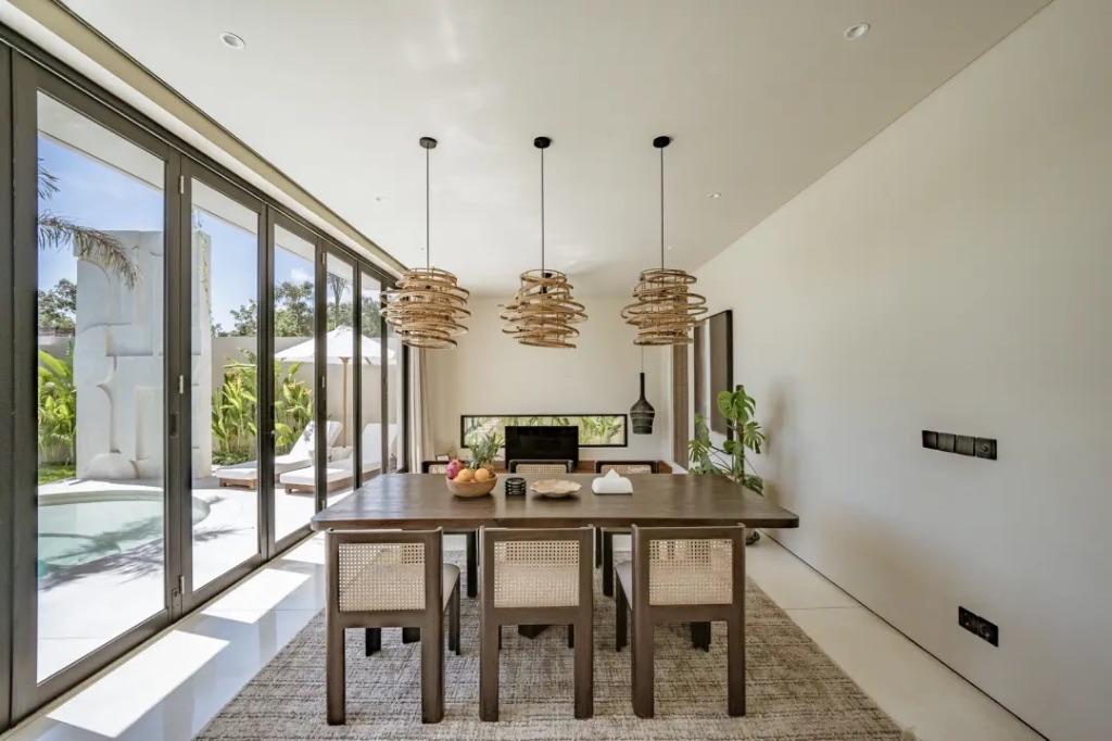 te koop 6 persoons Villa op Bali BinDing Uluwatu, Bemiddelingsbureau, Recreatiepark, In bos, 6 personen