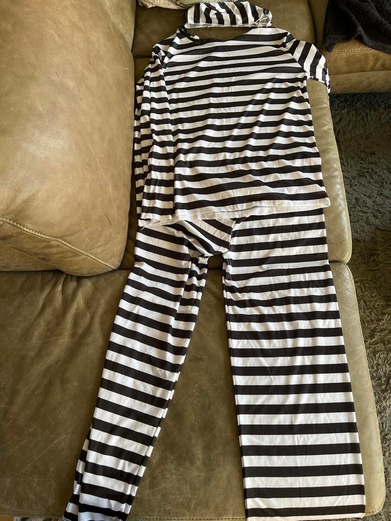 Gestreepte boevenpak kleding maat S, Carnaval, Ophalen of Verzenden, Kleding, Gedragen