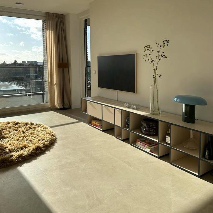 Tylko Kast - Zand & Middernacht Blauw - 300cm Breed, Huis en Inrichting, Kasten | Televisiemeubels, Nieuw, Minder dan 100 cm, 200 cm of meer