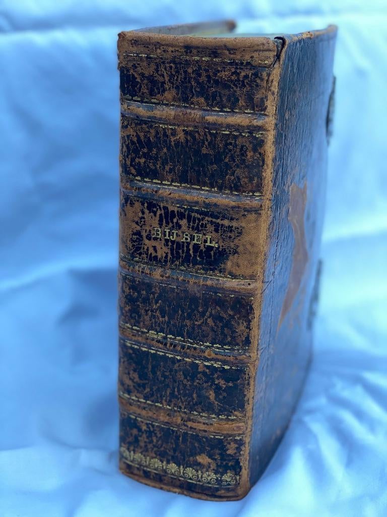 Prachtige bijbel uit 1768, Antiek en Kunst, Antiek | Boeken en Bijbels, Ophalen of Verzenden