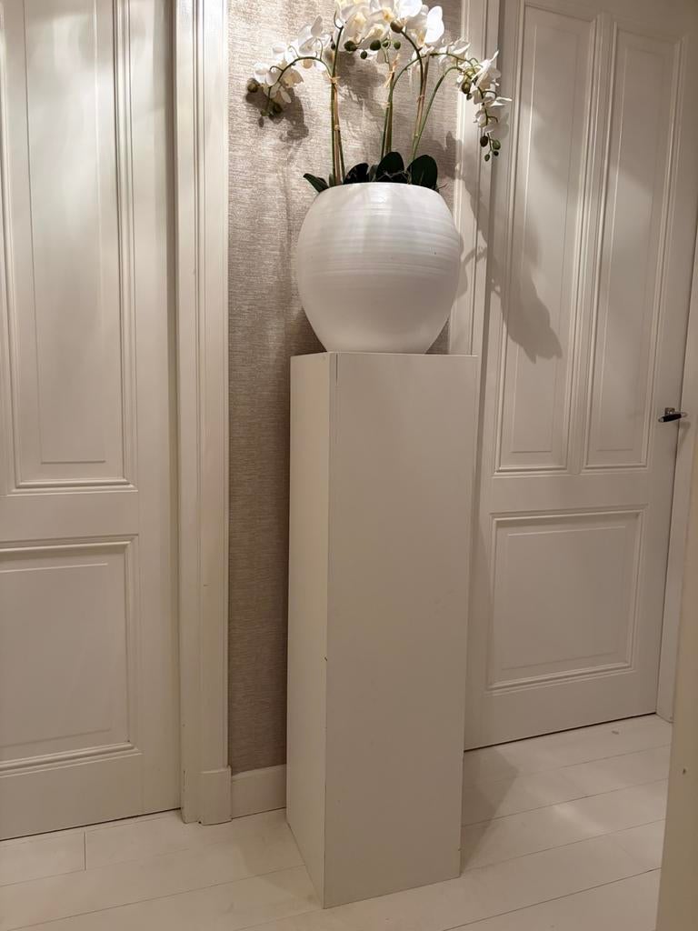 2 witte grote houten zuilen wit, Ophalen, Zo goed als nieuw