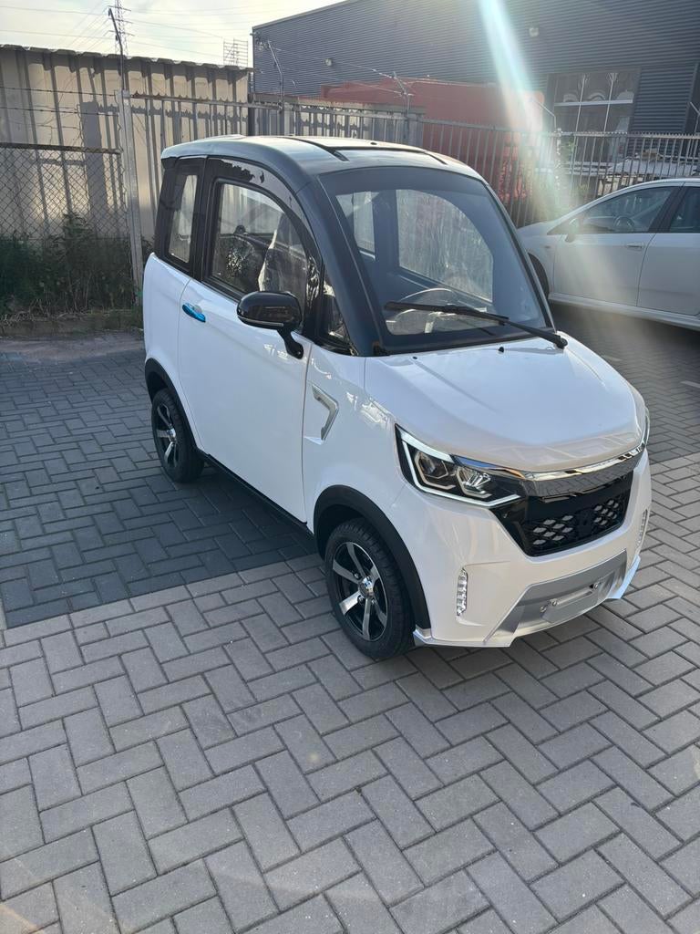 (Fabrieksnieuw) Overdekte scootmobiel 45 km/u - 100km bereik, Diversen, Brommobielen en Scootmobielen, Nieuw, 46 km of meer, 16 km/u of meer