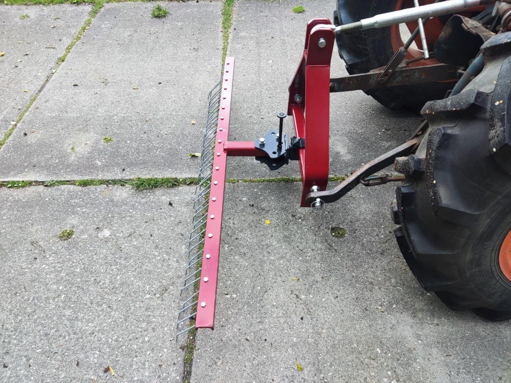 NIEUWE verticuteer- en grindhark voor minitractor (150 cm.), Meynie, Ophalen of Verzenden, Meynie, Werkplaats, Gebouw of Erf