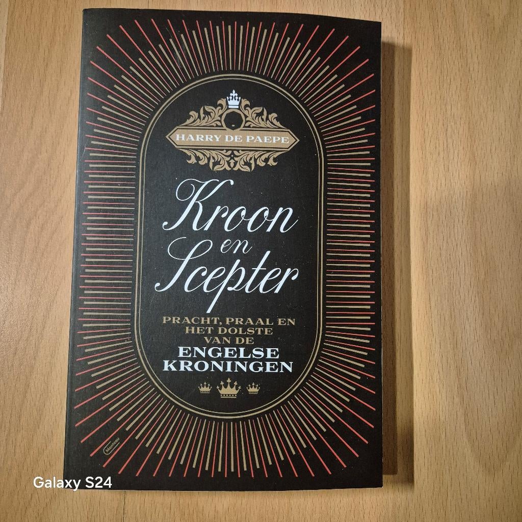 Kroon en scepter, Europa, Ophalen of Verzenden, Zo goed als nieuw, Politiek en Staatkunde