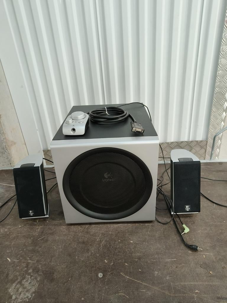 Logitech Z-2300 - 2.1  Systeem, Audio, Tv en Foto, Luidsprekers, Gebruikt, Complete surroundset, 60 tot 120 watt, Overige merken