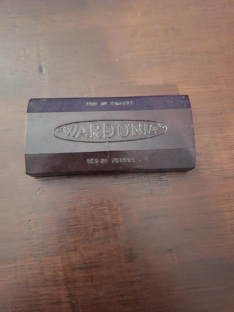Wardonia Vintage Scheermes in Bakeliet Doos, Verzenden